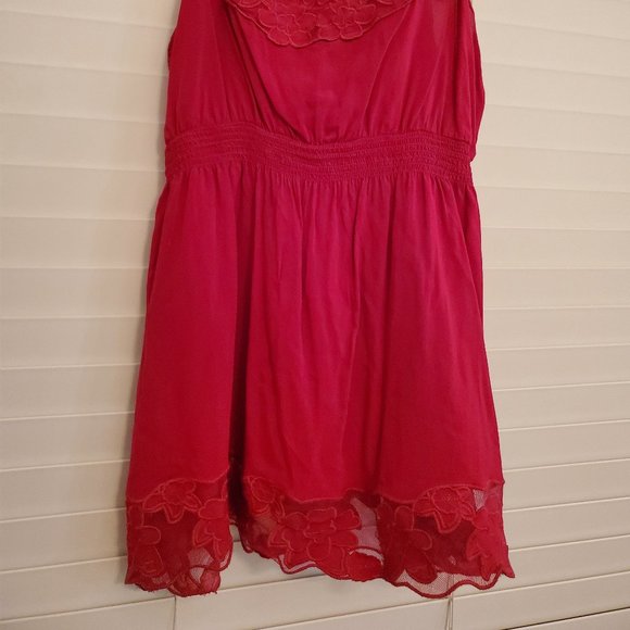 Magenta Floral Tank - Picture 2 of 2